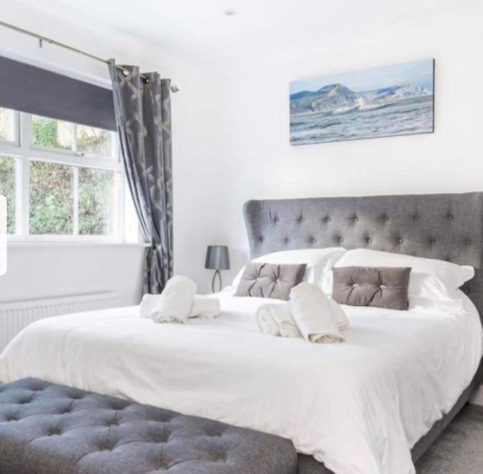 Beautiful Large Property, Sleeps 9 Walking Distance To The Sea , Beaches And Restaurants Fantastic Interior Lyme Regis Zewnętrze zdjęcie